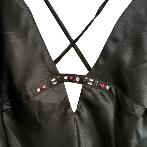 Lnner Most Silky Women's Slip Dress - Picture 6 of 12